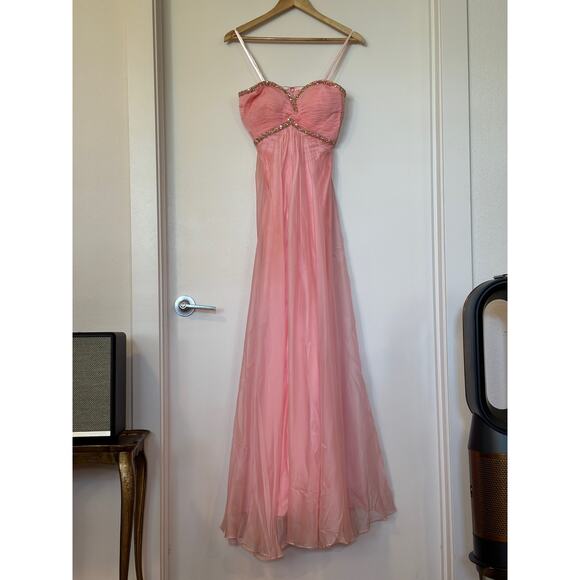 La Femme Dresses & Skirts - La Femme Long Pink Prom Dress with Gem Bordered Neckline and Beads Size 0